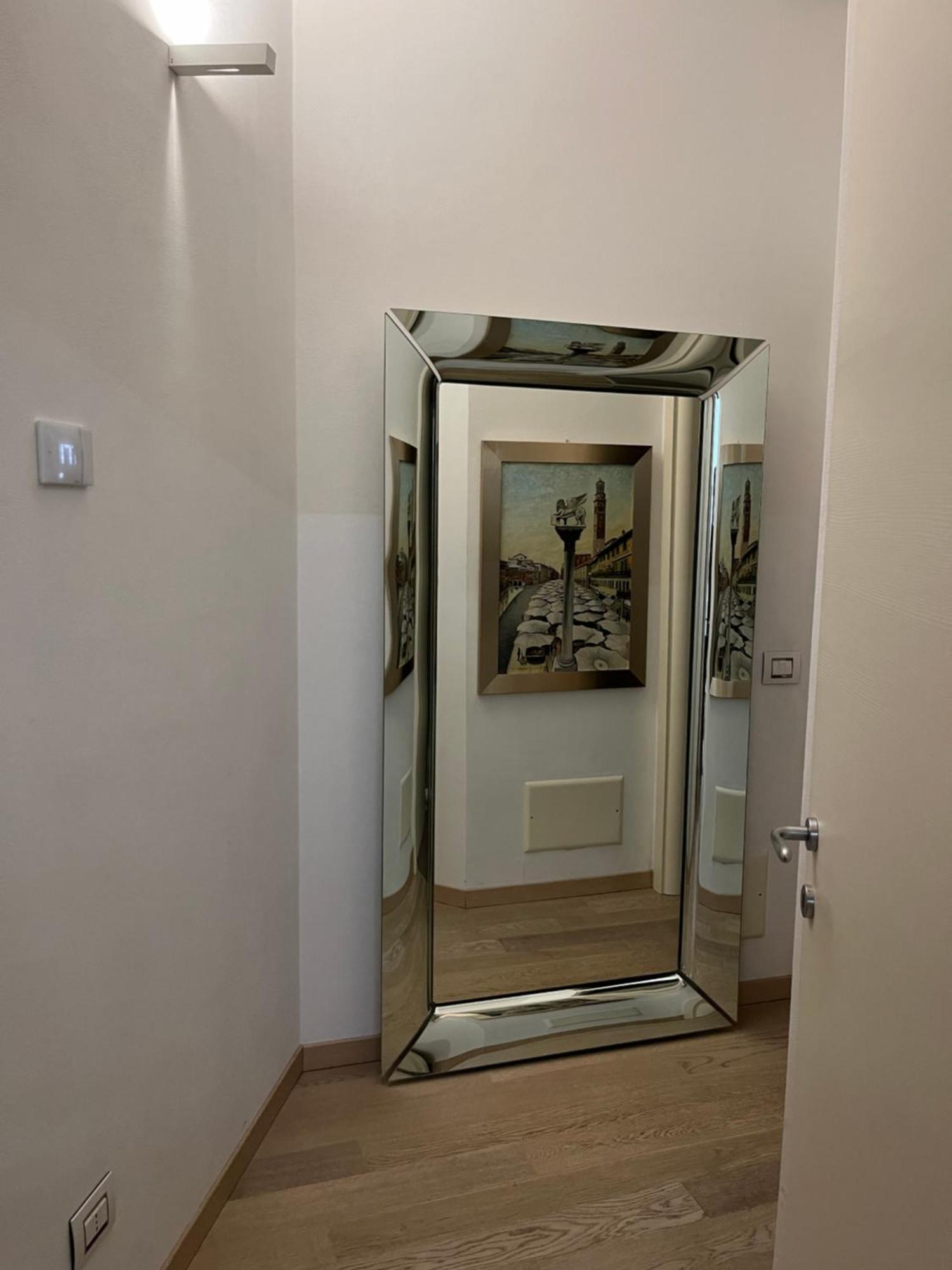 Juliet'S Neighbours- Luxury Apartment Верона Экстерьер фото